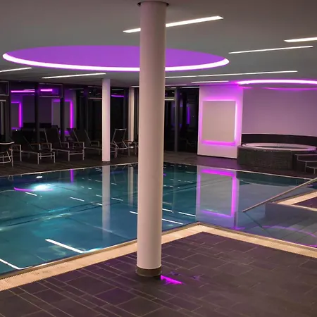 מלון Wellnesshotel Hohenrodt 4*